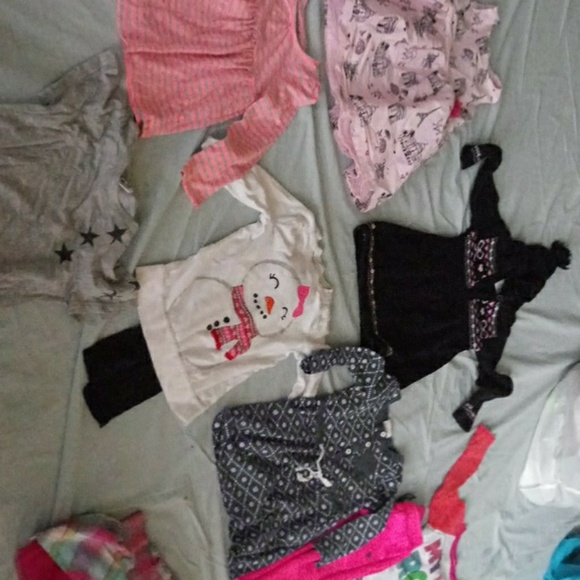 A lil bit of everything read pricing in descriptio - Picture 3 of 8